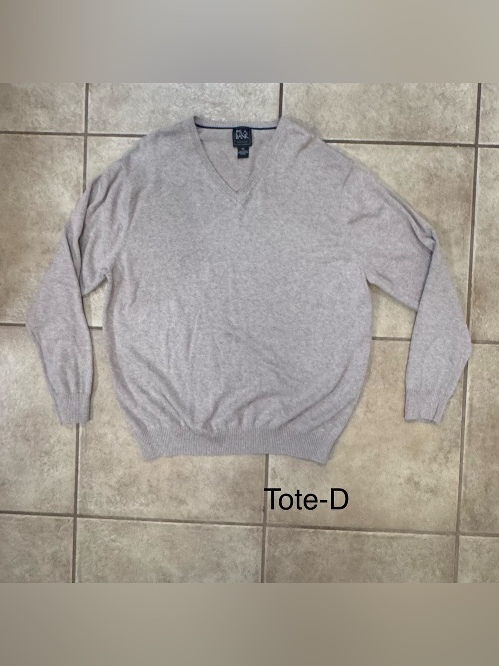 Jos. A. Bank Men's V-Neck Sweater in Light Taupe